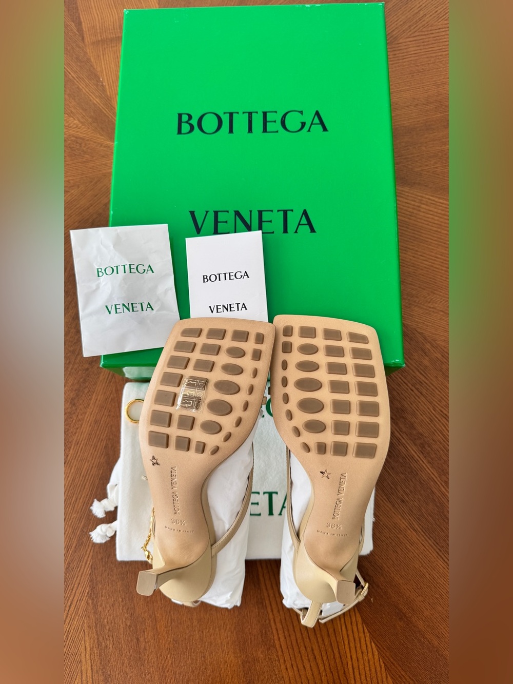 Bottega Veneta Nude Beige Chain Trimmed Lounge Leather Sandals - Picture 3 of 6